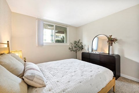 Bedroom with Plush Carpeting at The Reserve at Warner Center, California, 91367